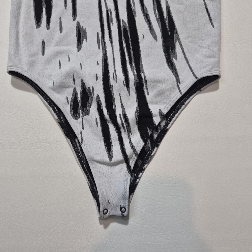 Wolford Bodysuit Paintbrush Print White Black Racerback Womens Size XS NWT - Picture 3 of 11